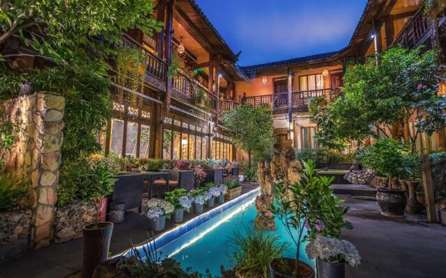 The Ritz-Man Boutique Inn Lijiang