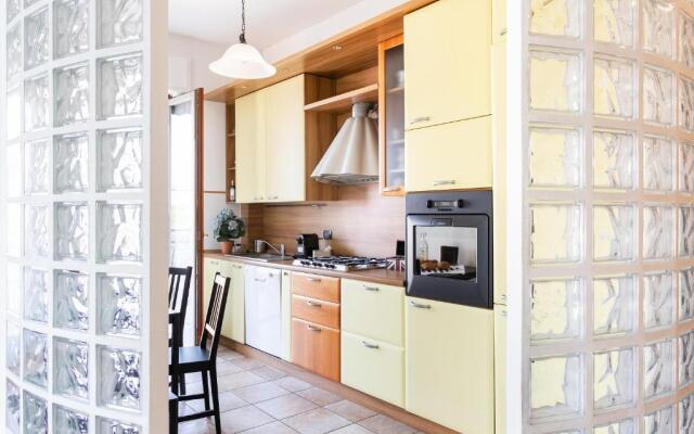 MyHomeInComo - Santa Chiara Apartment