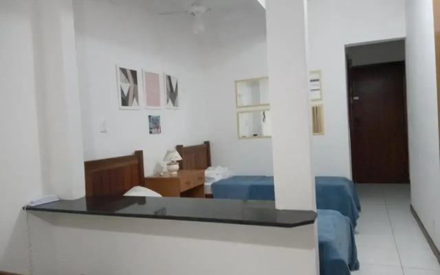 Flat no Farol da Barra 129