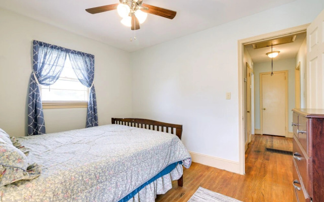 Fayetteville Vacation Rental ~ 6 Mi to Downtown!