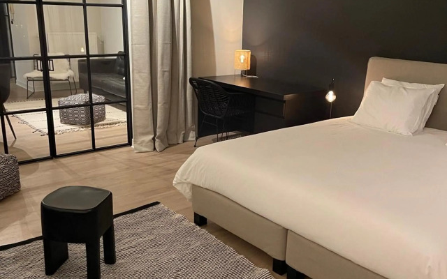 Unique luxury apartment with cosy garden!