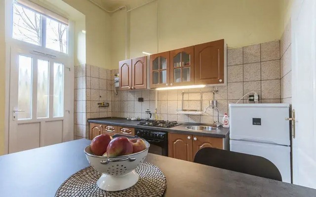 Curry Apartments