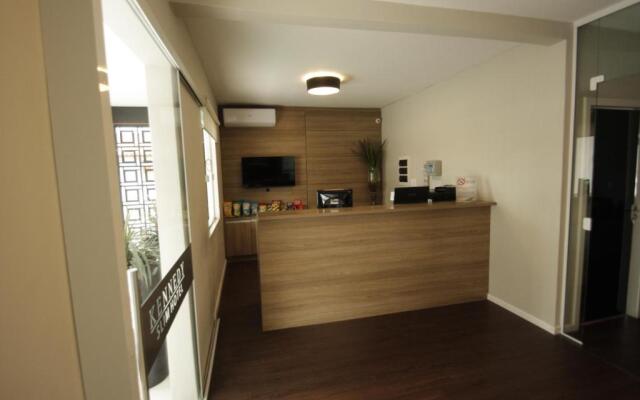 Kennedy Slim Hotel