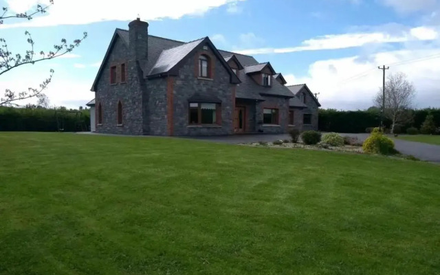 Carraig House