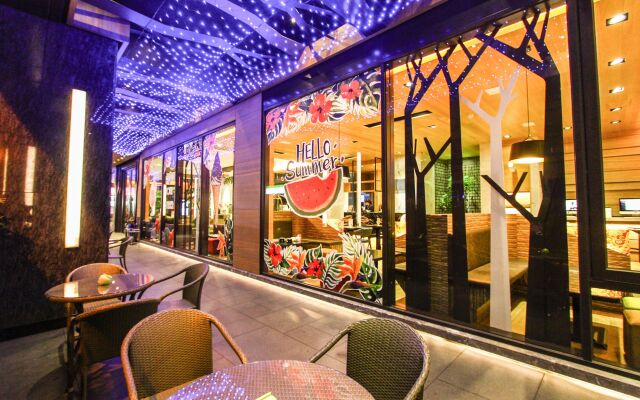 Gogo Hotel 38