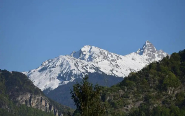 Apartment in Doucy With Mountain Views