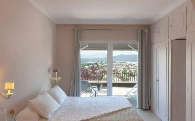 Montjuic Bed & Breakfast