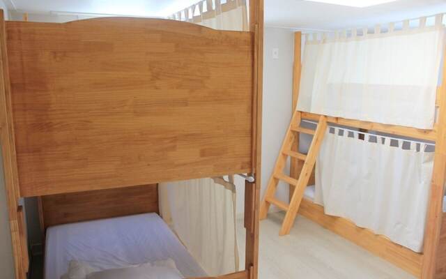 Syuming Guesthouse - Hostel