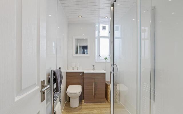 Lovely 3 bedroom apartment in Aberdeen Centre