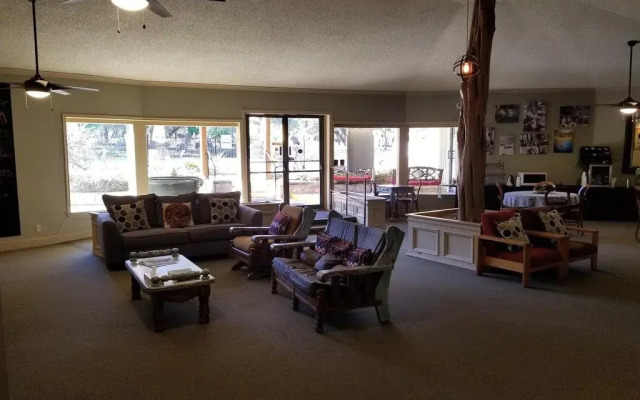 The Lodge at Cypress Falls