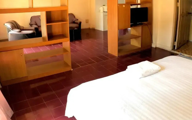 Walking Street Hostel by New Wave - Adults Only