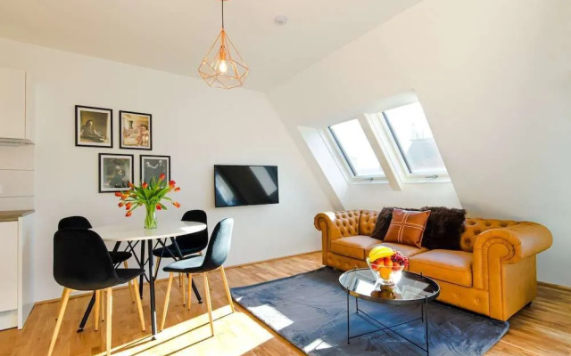 Grand Quarters City Residence