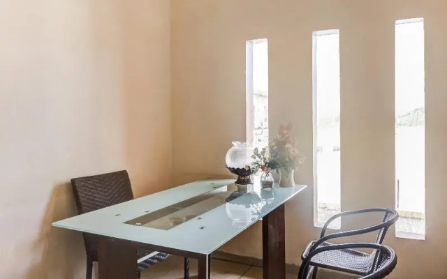 Oyo 91298 Rumah Cantik Homestay