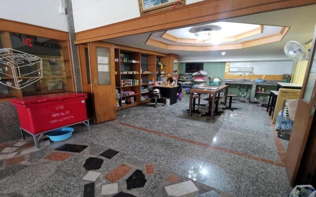 Arom Dee Apartment Khon Kaen