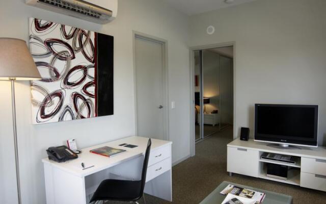 Quest Spring Hill Business Apartments
