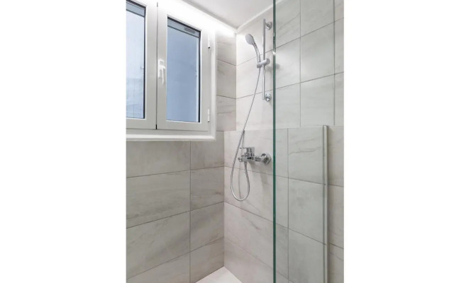 Chic Flat in the Heart of Athens by UPSTREET