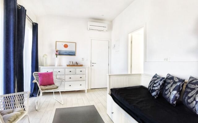 Boutique Rooms - With Pool - 9 - R303