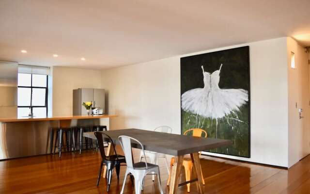 New York Loft Style Flat in Surry Hills