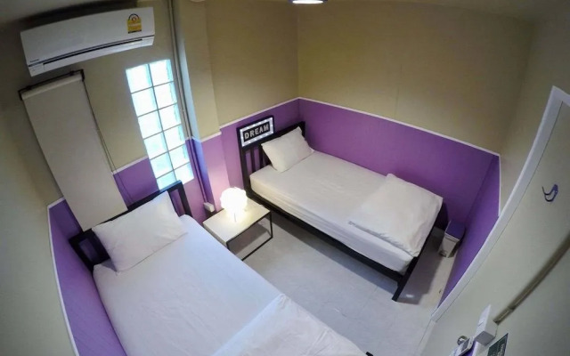 Why Not Hostel and Kitchen