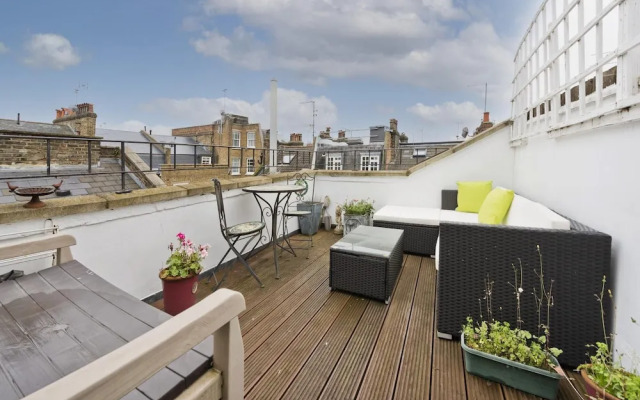 Fantastic 2bed Flat With Private Roof Terrace