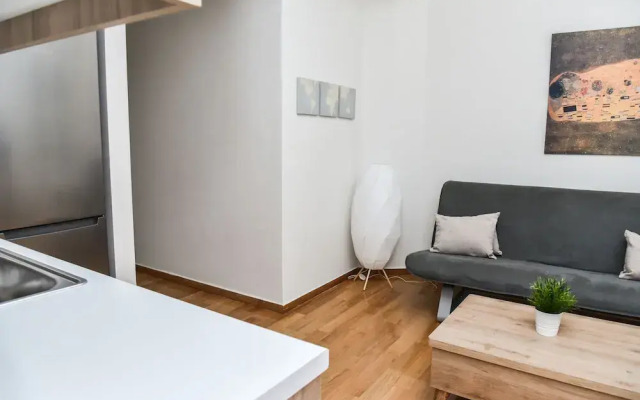 Warm Apartment at Exarchia 1 bed 2 pers