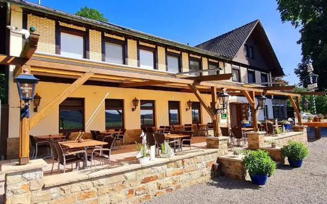 Hotel Waldquelle - Baumhaushotel Aerzen
