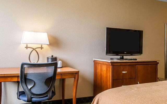 Quality Inn Cairo I-57