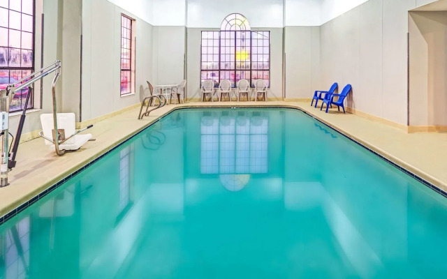 Namaste Inn & Suites Dawsonville