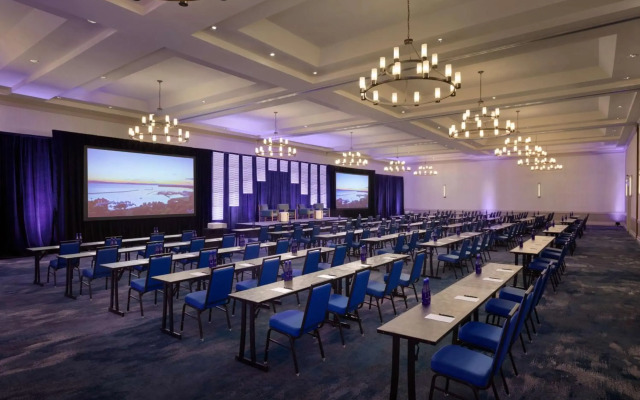 Hotel Champlain Burlington, Curio Collection by Hilton