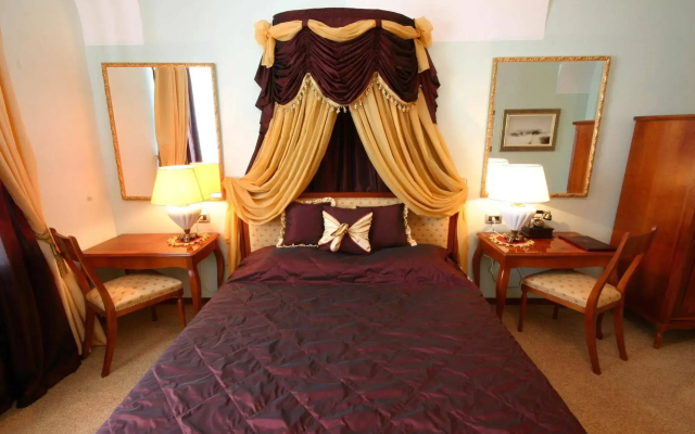 Garni Hotel Leopold I