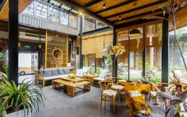 Yunshu Xiaozhu Boutique Inn