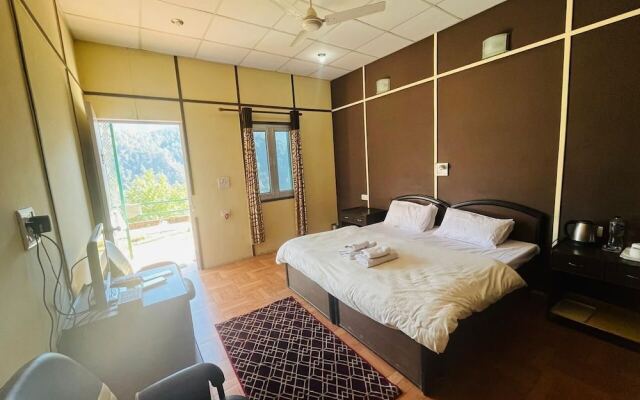 Kedar Heights Heli Resort