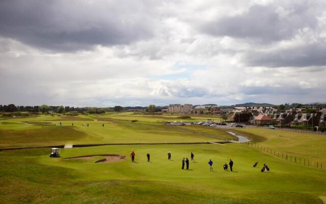 Carnoustie Golf Hotel