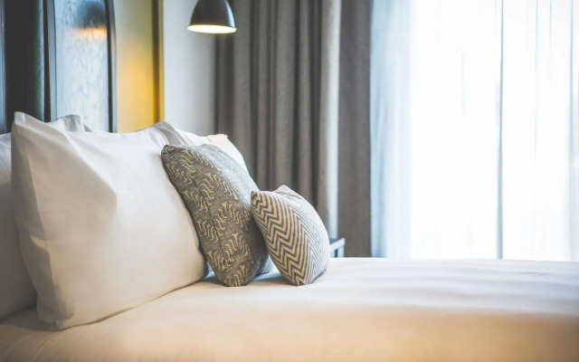 Clayton Hotel City of London