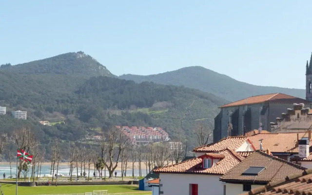 MUNDAKA by Aston Rentals