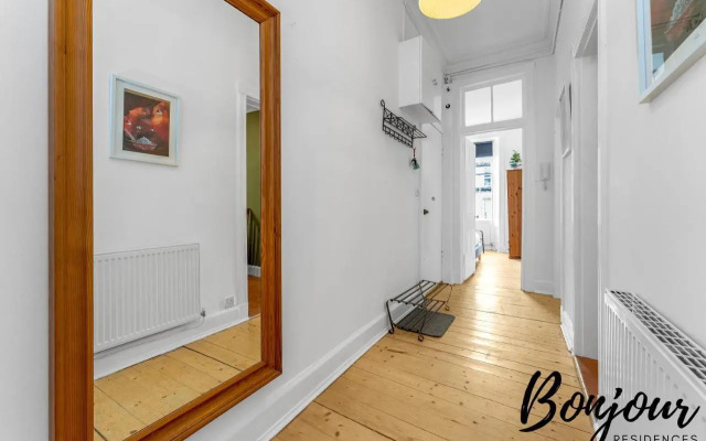 Central Cozy 2BR-1BA near Princes Street