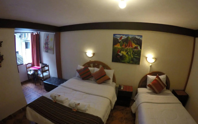 Condor Palace Hostal