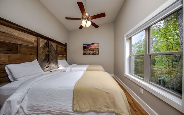 Pilot Cove Forest Lodging