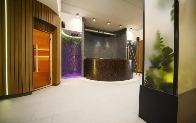 AQUAREL health & spa center
