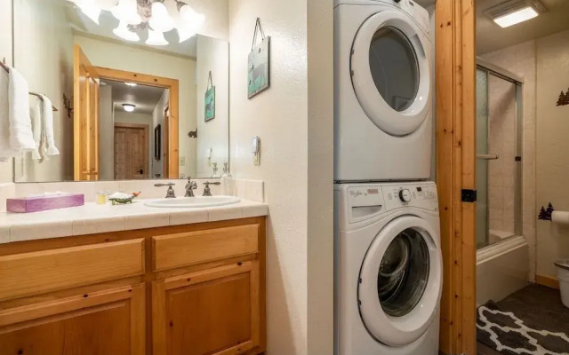 Clearview by Tahoe Mountain Properties