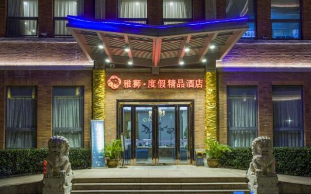 Yazz Hotel