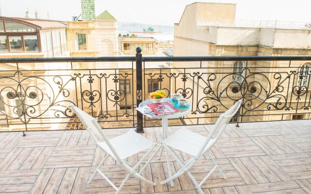 Two Seasons Boutique Hotel