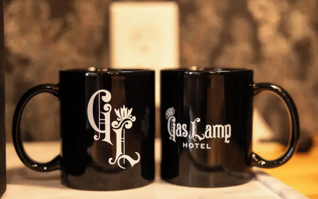 The Gas Lamp Hotel - 3BR Suite -Edison