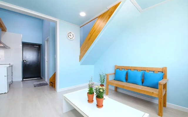 Gangneung Lacblanc Pension