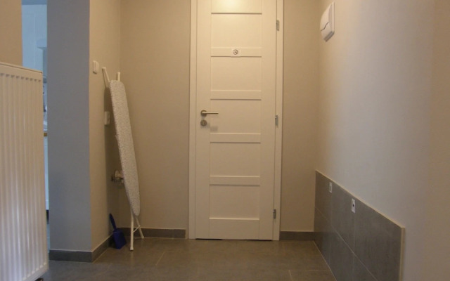Alisa Apartments
