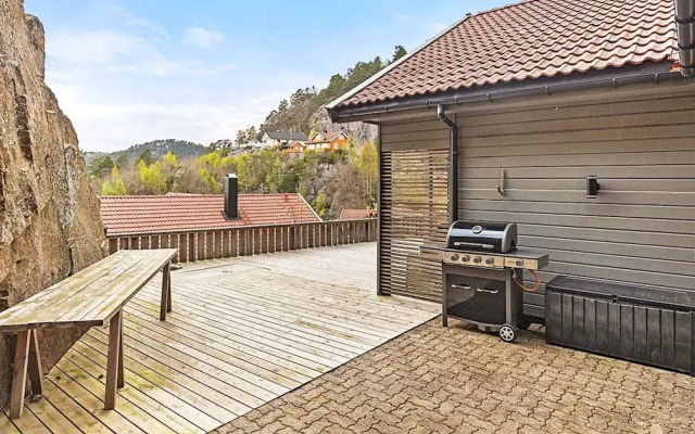 10 Person Holiday Home in Lindesnes-by Traum