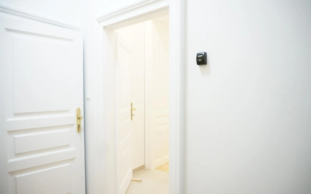 Urban City Apartment - Contactless Check-In