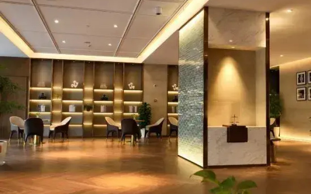 Lotus Hotel