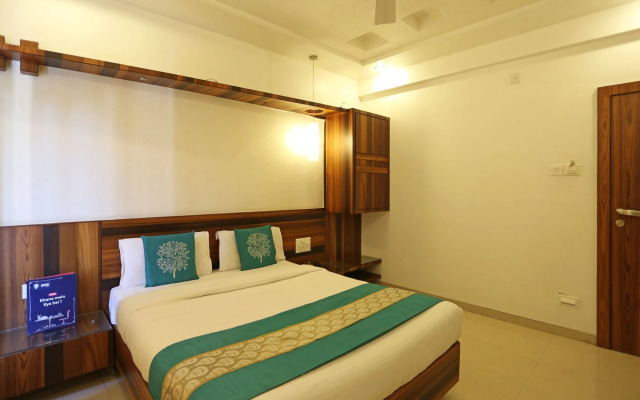 OYO 8190 Hotel Satyan Inn