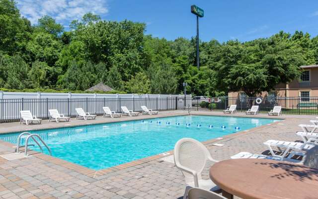 Quality Inn Ledgewood - Dover